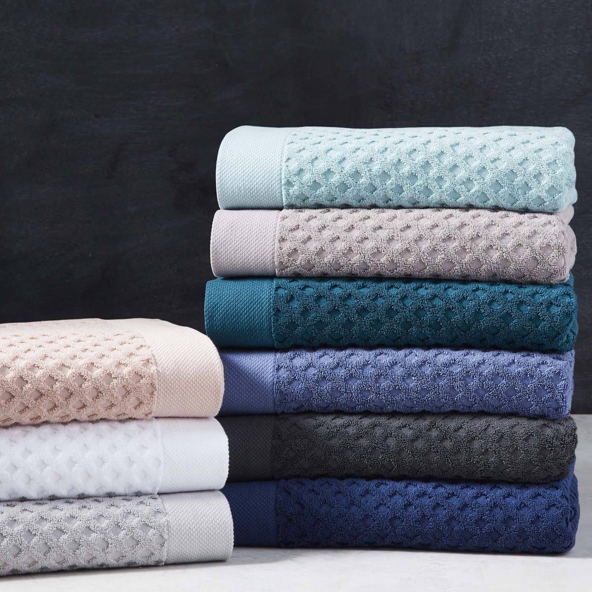 Better Homes & Gardens Signature Soft Texture Bath Towel, Blue Admiral - Product image 1